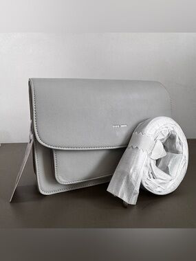 Pixie Mood | Bags | Pixie Mood Clara Tote Bag Sage Nwt  display picture 1